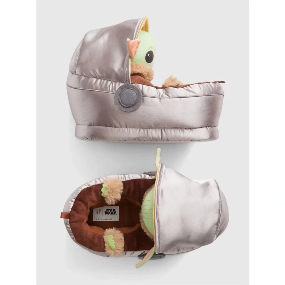 NEW! Gap Kids Star Wars Grogu Slippers Size 3/4